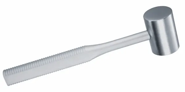 MARTILLO OMBREDANNE 690 GRAMOS. LONGITUD DE DE 35 CM.
